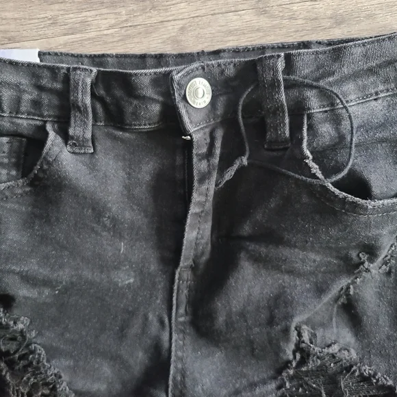 Almost Famous Black Jean Shorts, Ripped High Waist Jean Shorts, Scalloped Shorts - Picture 4 of 5